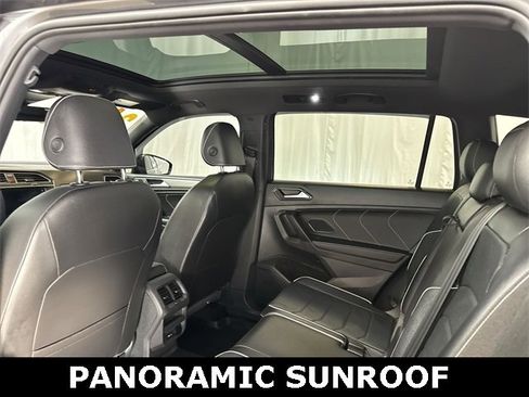 Used 2024 Volkswagen Tiguan SEL R-Line image 14