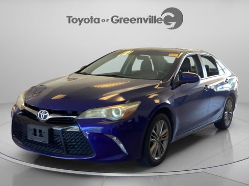 Used 2016 Toyota Camry SE FWD image 1