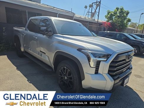 Used 2025 Toyota Tundra Limited image 3