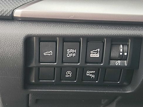 Used 2024 Subaru Forester Premium AWD/4WD image 27
