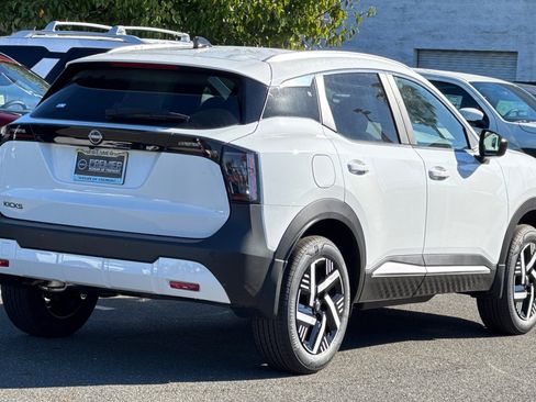 New 2026 Nissan Kicks SV w/ SV Premium Package image 4