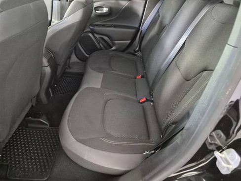 Used 2023 Jeep Renegade Latitude w/ Premium Group AWD/4WD image 28