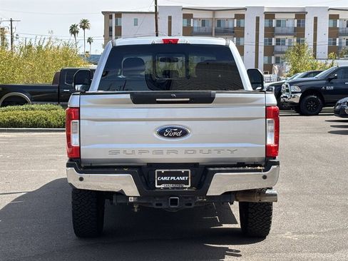 Used 2017 Ford F250 Lariat w/ Lariat Ultimate Package AWD/4WD image 5