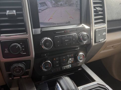Used 2017 Ford F150 Lariat w/ Equipment Group 501A Mid AWD/4WD image 16