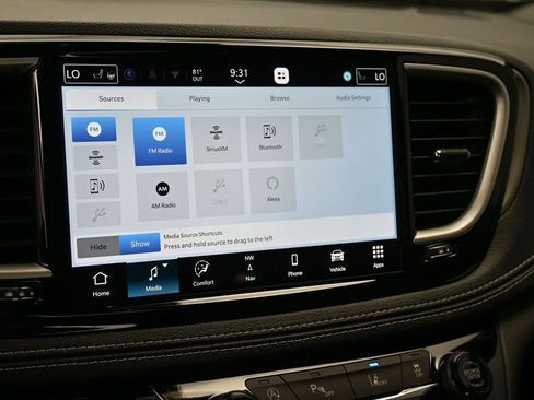 New 2027 Chrysler Pacifica Select FWD image 21