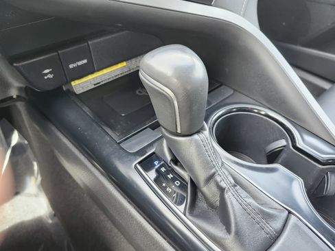 Used 2019 Toyota Camry SE image 36