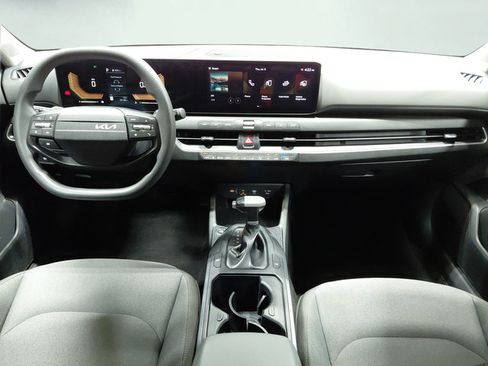 Used 2025 Kia K4 FWD image 18