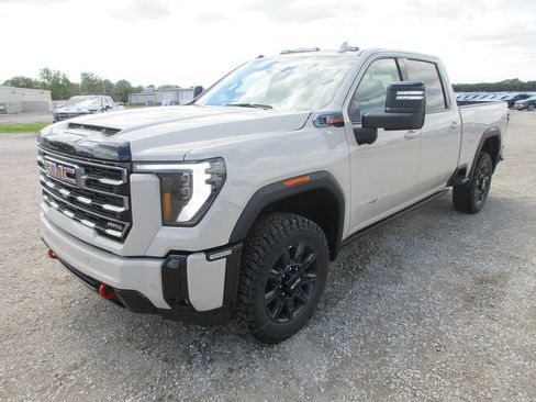 New 2026 GMC Sierra 3500 AT4 w/ AT4 Premium Plus Package AWD/4WD image 11