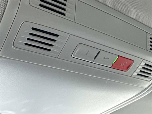 Certified 2025 Volkswagen Taos S image 22