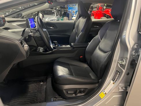 Used 2023 Toyota Prius Limited AWD/4WD image 9