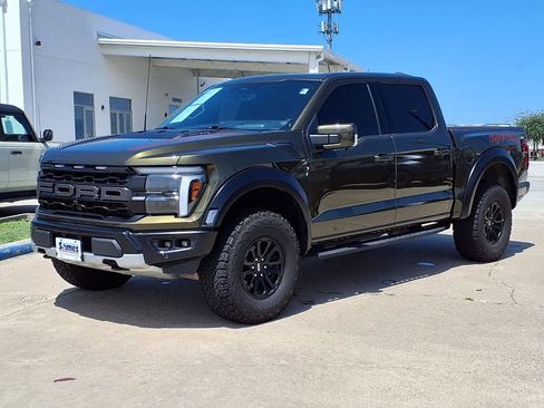 Used 2025 Ford F150 Raptor AWD/4WD image 4