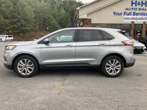 Used 2024 Ford Edge Titanium image 8
