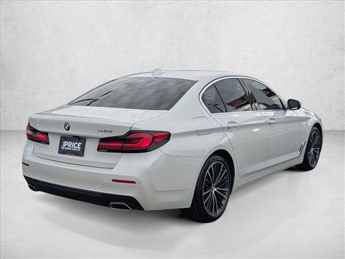 Used 2023 BMW 540i w/ Premium Package image 5