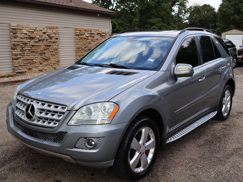 Used 2010 Mercedes-Benz ML 350 2WD image 4