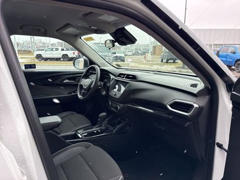 Used 2023 Chevrolet TrailBlazer LS image 13