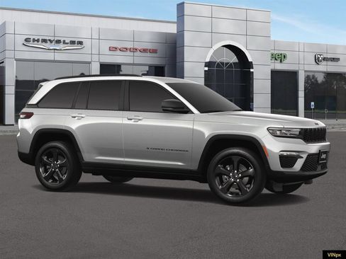 New 2025 Jeep Grand Cherokee Limited w/ Black Appearance Package AWD/4WD image 10