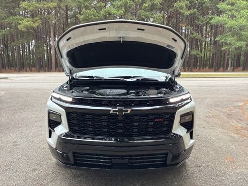 Used 2025 Chevrolet Traverse RS w/ LPO, Floor Liner Package AWD/4WD image 20