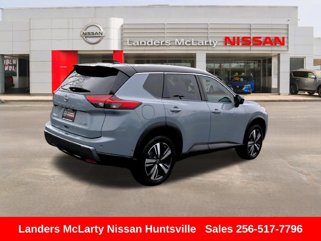 Used 2024 Nissan Rogue SL w/ SL Premium Package FWD image 3