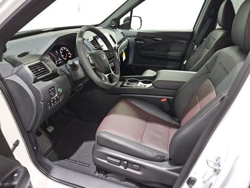 New 2026 Honda Ridgeline Black Edition image 10