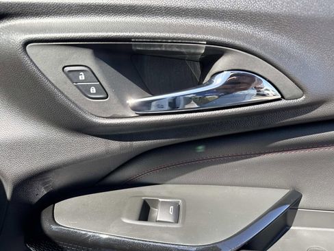 New 2026 Chevrolet Trax RS w/ Sunroof Package image 15