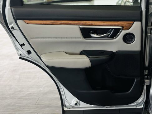 Used 2020 Honda CR-V Touring image 35