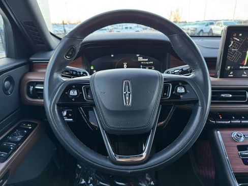 Used 2022 Lincoln Aviator Reserve w/ Elements Package Plus image 33