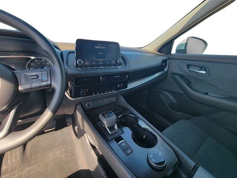 Used 2022 Nissan Rogue SV AWD/4WD image 17