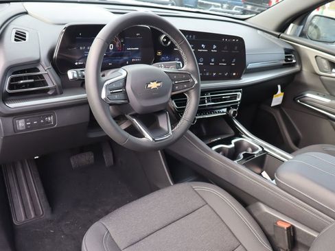 New 2026 Chevrolet Traverse LT w/ Driver Confidence Package AWD/4WD image 6