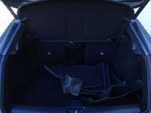 Used 2017 Mercedes-Benz GLA 250 4MATIC image 9