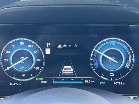 Certified 2025 Hyundai Elantra Limited FWD image 28