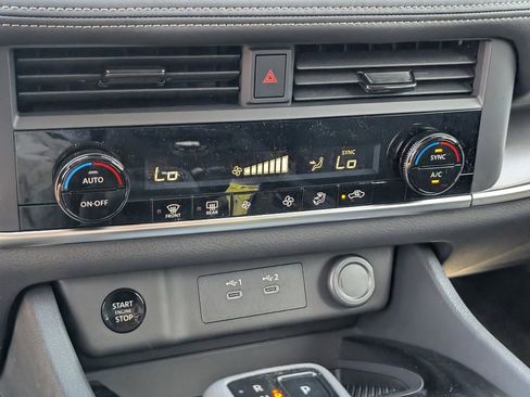 New 2026 Nissan Rogue SV image 27