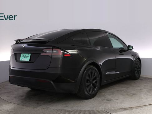 Used 2023 Tesla Model X AWD/4WD image 3