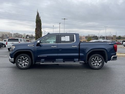 Used 2023 GMC Sierra 1500 SLT w/ SLT Premium Package image 4