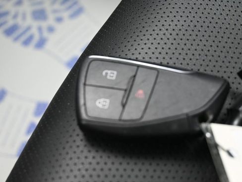 Used 2024 Buick Envision Preferred AWD/4WD image 29