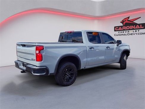 Used 2025 Chevrolet Silverado 1500 ZR2 w/ Technology Package image 4