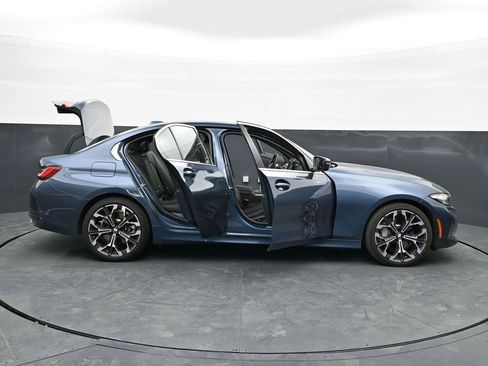 Used 2025 BMW 330i Sedan w/ M Sport Package RWD image 30