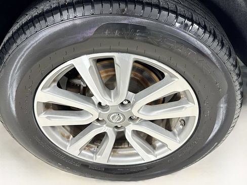 Used 2013 Nissan Pathfinder SL FWD image 42
