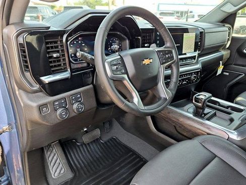 Certified 2024 Chevrolet Silverado 1500 LTZ w/ LTZ Convenience Package II AWD/4WD image 10