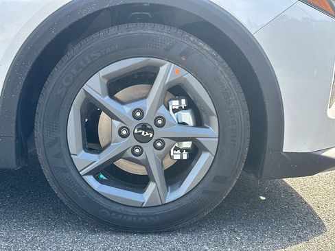 New 2026 Kia K4 LXS image 12