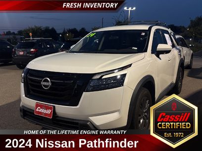 Used 2024 Nissan Pathfinder SV w/ Black Appearance Package