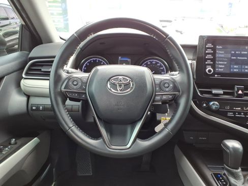 Used 2022 Toyota Camry SE FWD image 20
