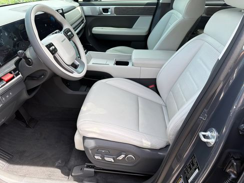 Certified 2025 Hyundai Santa Fe Calligraphy AWD/4WD image 3