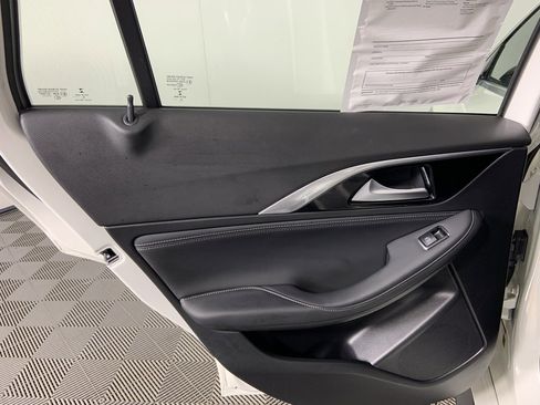 Used 2017 INFINITI QX30 Premium w/ Navigation Package image 24