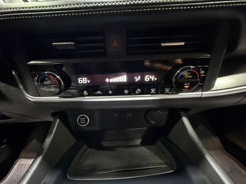 Certified 2023 Nissan Rogue SV w/ SV Premium B Package image 12