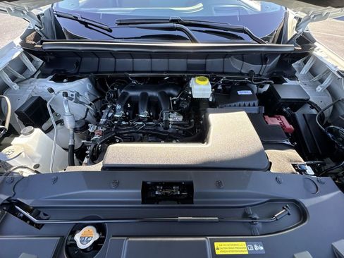 New 2026 Nissan Pathfinder Platinum image 27