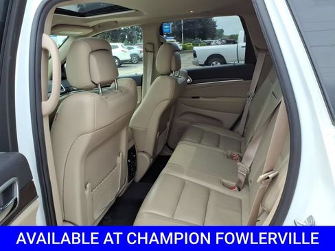 Used 2018 Jeep Grand Cherokee Limited AWD/4WD image 8