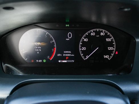Certified 2025 Honda HR-V Sport image 22