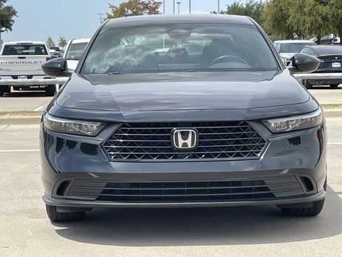 Used 2025 Honda Accord Sport image 7