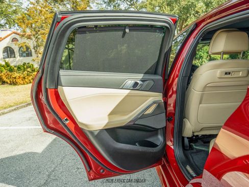 Used 2021 BMW X6 sDrive40i w/ Executive Package image 21