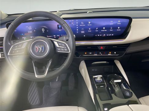 Used 2024 Buick Envision Avenir AWD/4WD image 25